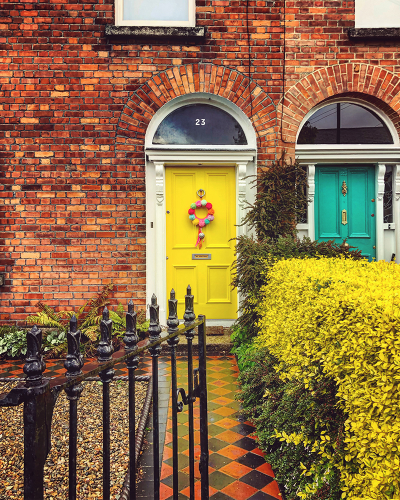 Charlotte Rufié - Knocking on Dublin Doors - Yellow Door - We Love Ireland